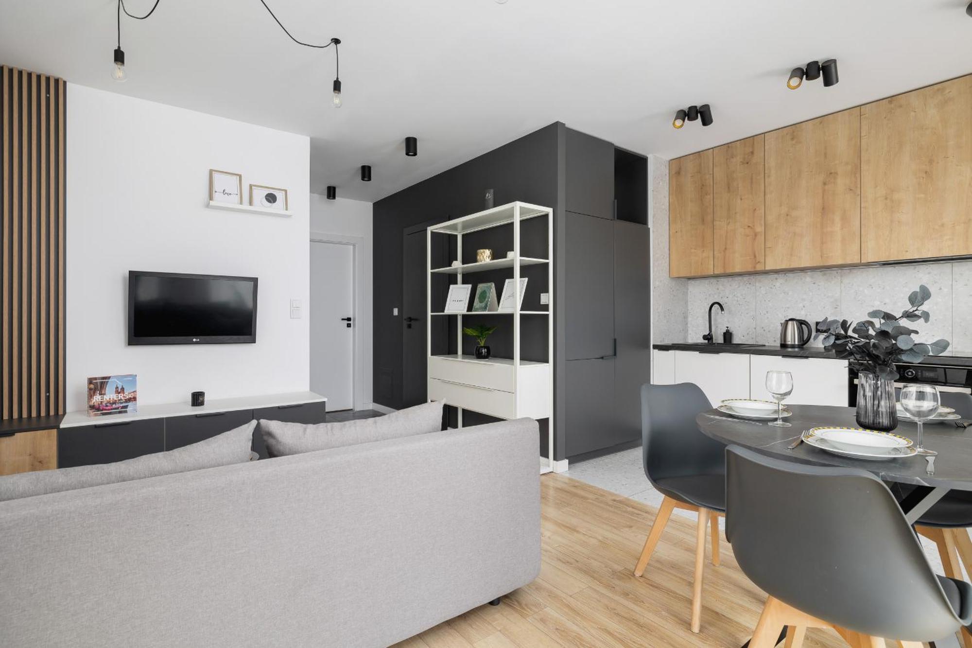 Elegant Apartment In Cracow With Balcony, Parking And Desk By Noclegi Renters Krakkó Kültér fotó